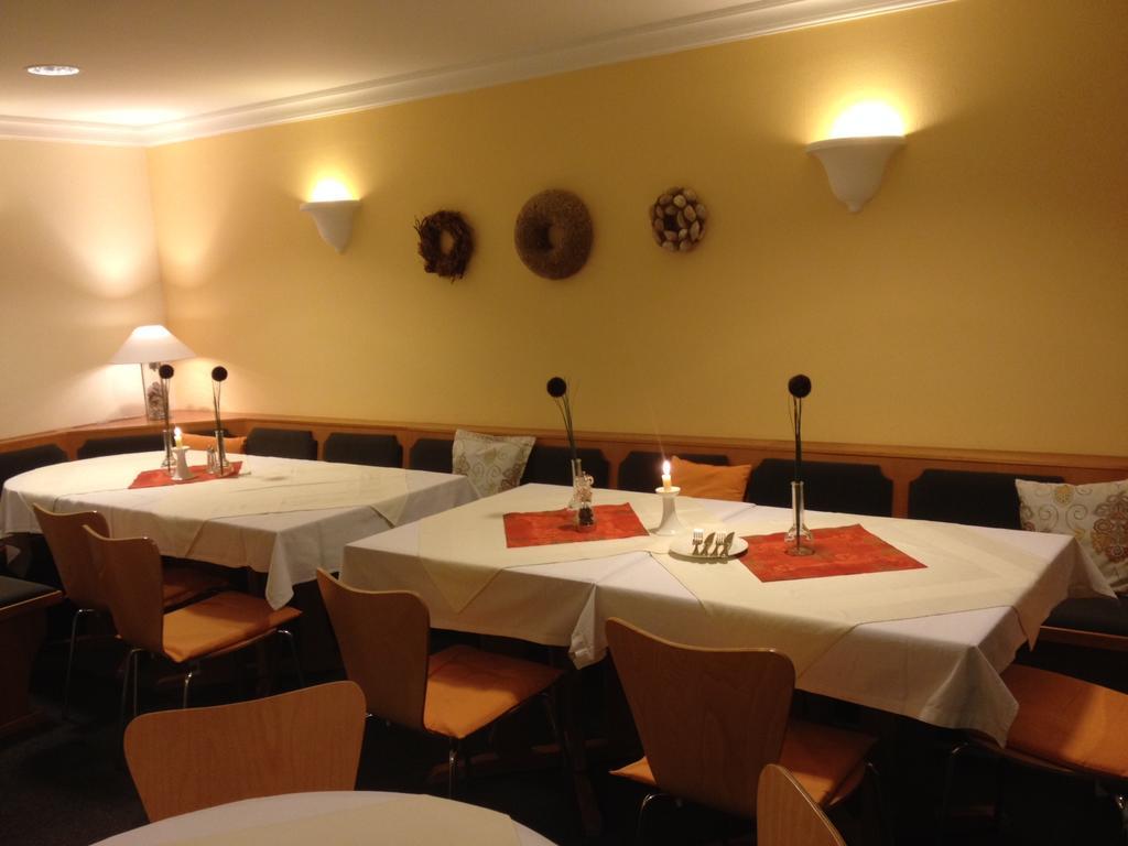 Linde Restaurant & Hotel Nußloch Exteriör bild